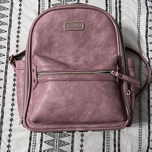 Itzy ritzy mini